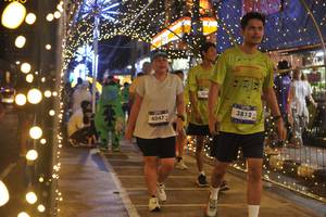 BIB: 4047, 304, 3812
                            <button type="button" onclick="openModal(26220301)" class="btn btn-primary btn-sm float-right btn-popup" data-toggle="modal" data-target=".modal-high-quality">
                        <i class="fas fa-shopping-cart"></i> Add to Cart
                    </button>
                                            <button type="button" onclick="isThisMe(26220301, true)" class="btn btn-success btn-sm float-right btn-popup btn-isme hidden" data-toggle="tooltip" data-placement="bottom" title="นี่คือรูปของคุณใช่ไหม คลิกที่นี่เพื่อเอาเข้าอัลบั้ม">
                        <i class="fas fa-plus"></i> Add to album
                    </button>
                    <button type="button" onclick="isThisMe(26220301, false)" class="btn btn-warning btn-sm float-right btn-popup btn-isnotme hidden">
                        <i class="fas fa-ban"></i> Remove from album
                    </button>